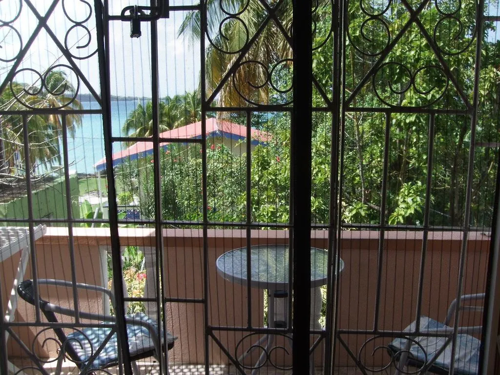 Annie'S Ocean View Hotel Grand Anse 0*,  Grenada