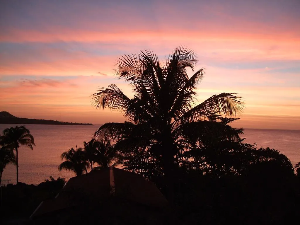 Annie'S Ocean View Hotel Grand Anse 0*,